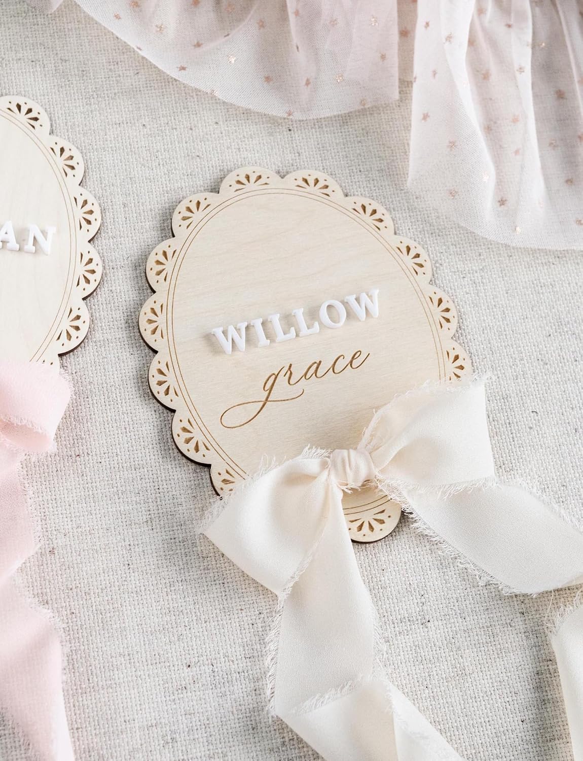 Personalized Baby Girl Monthly Milestone Cards – Wooden Name Announcement Plaque with Ribbon Bow, Newborn Photo Prop, Baby Gift Keepsake