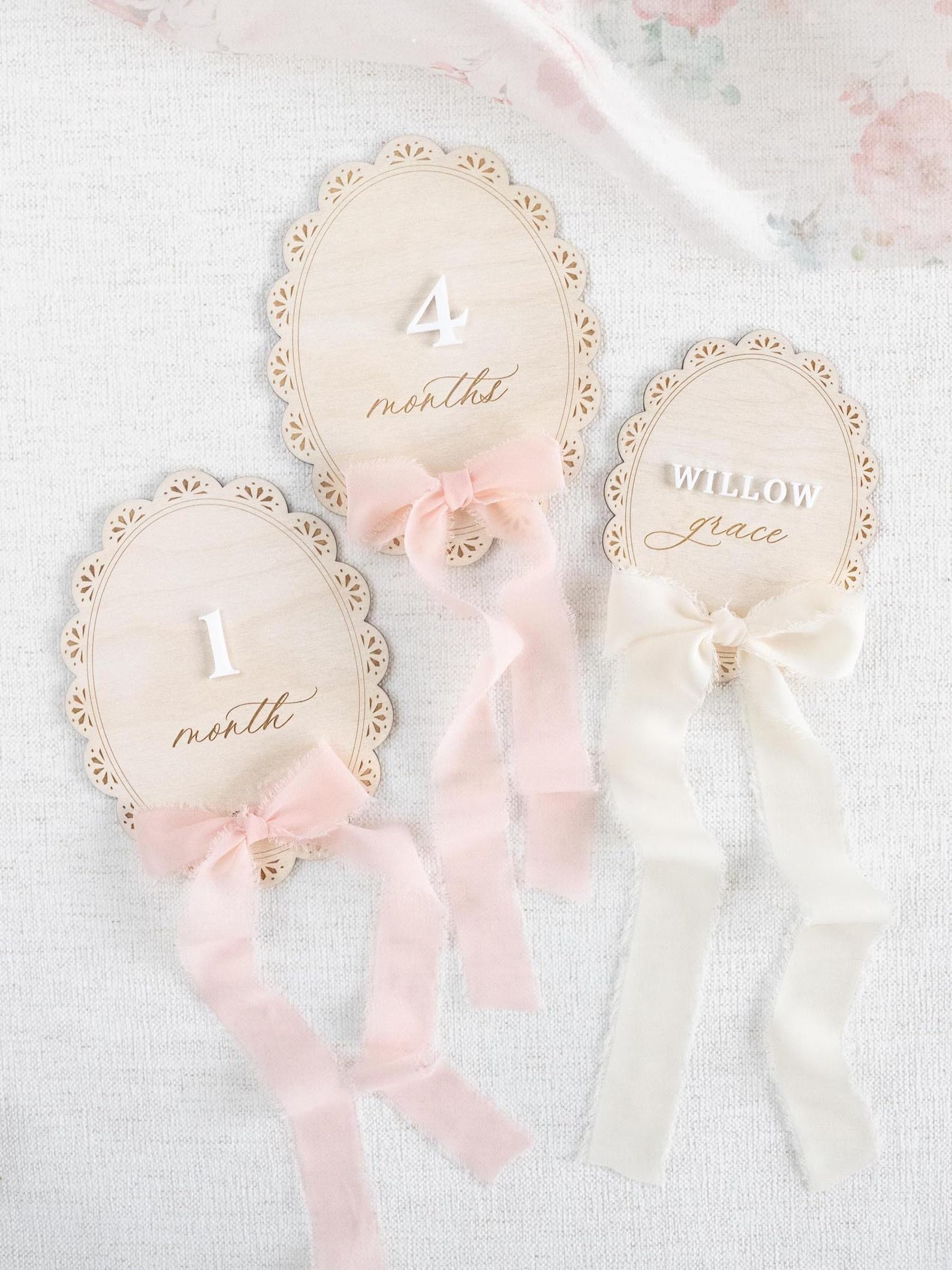 Personalized Baby Girl Monthly Milestone Cards – Wooden Name Announcement Plaque with Ribbon Bow, Newborn Photo Prop, Baby Gift Keepsake