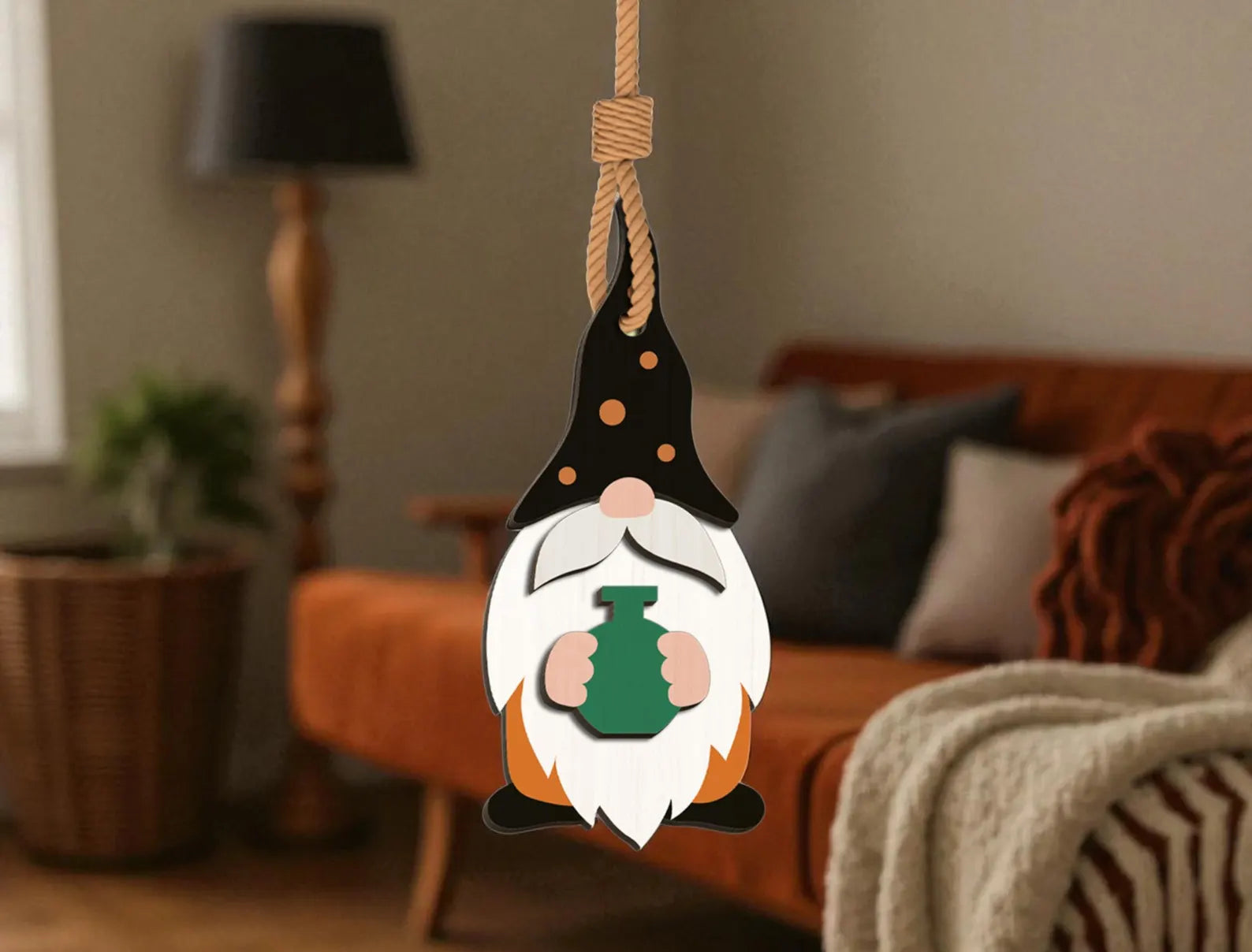 Halloween Wizard Gnome Wooden Ornament – Green Potion Hanging Decoration for Spooky & Cozy Fall Home Decoration